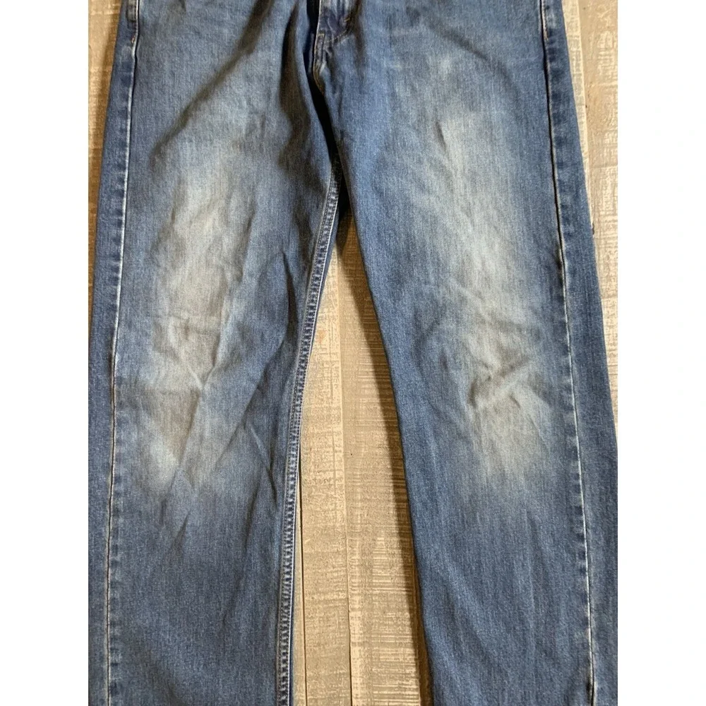 Levi's 505‎ 34x32 Medium Wash Classic Fit Straight Leg Blue Denim Jeans